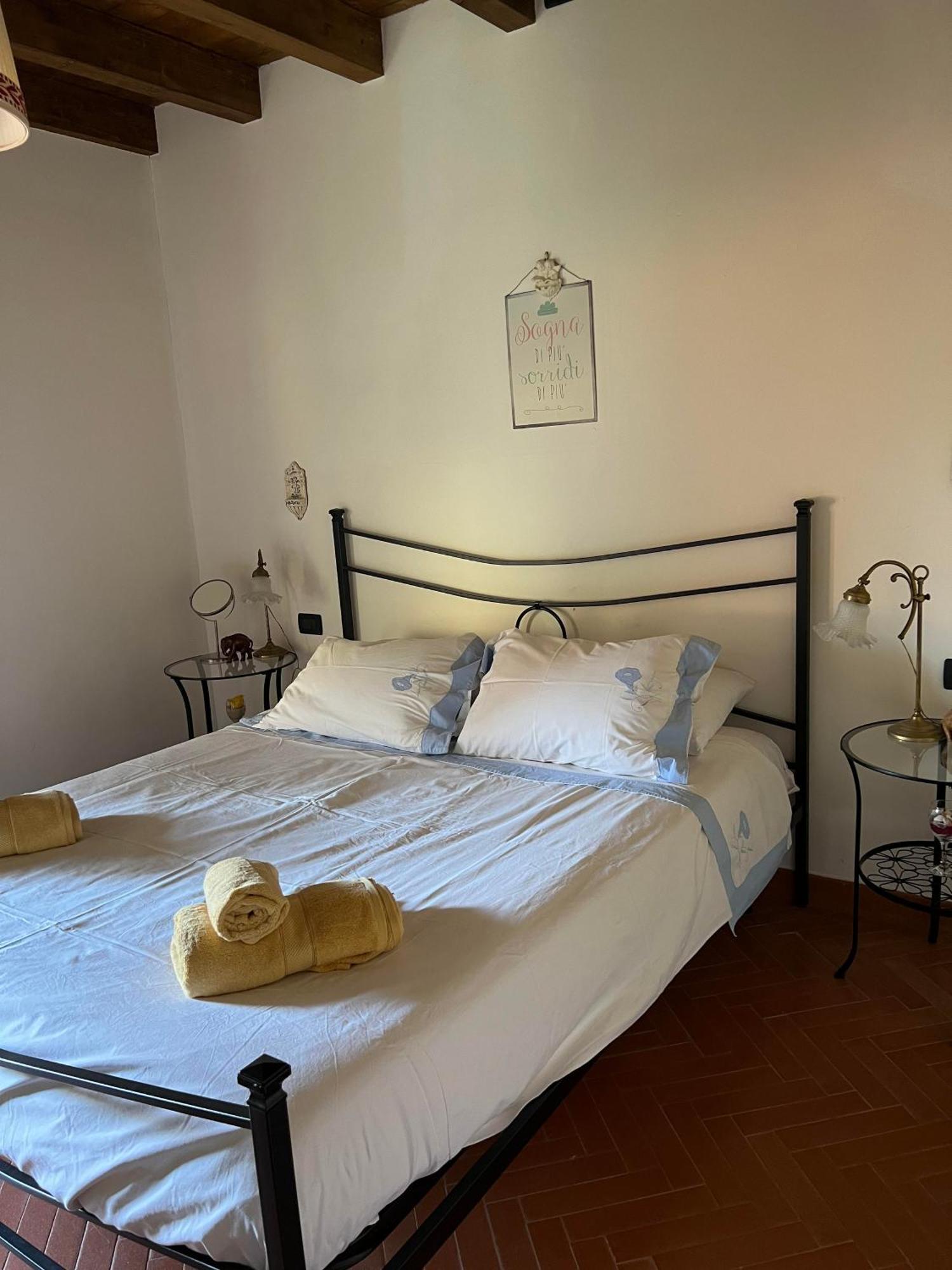 Casa Boru - A Beautiful Fully Restored Spacious House With Fantastic Views Calice al Cornoviglio ภายนอก รูปภาพ