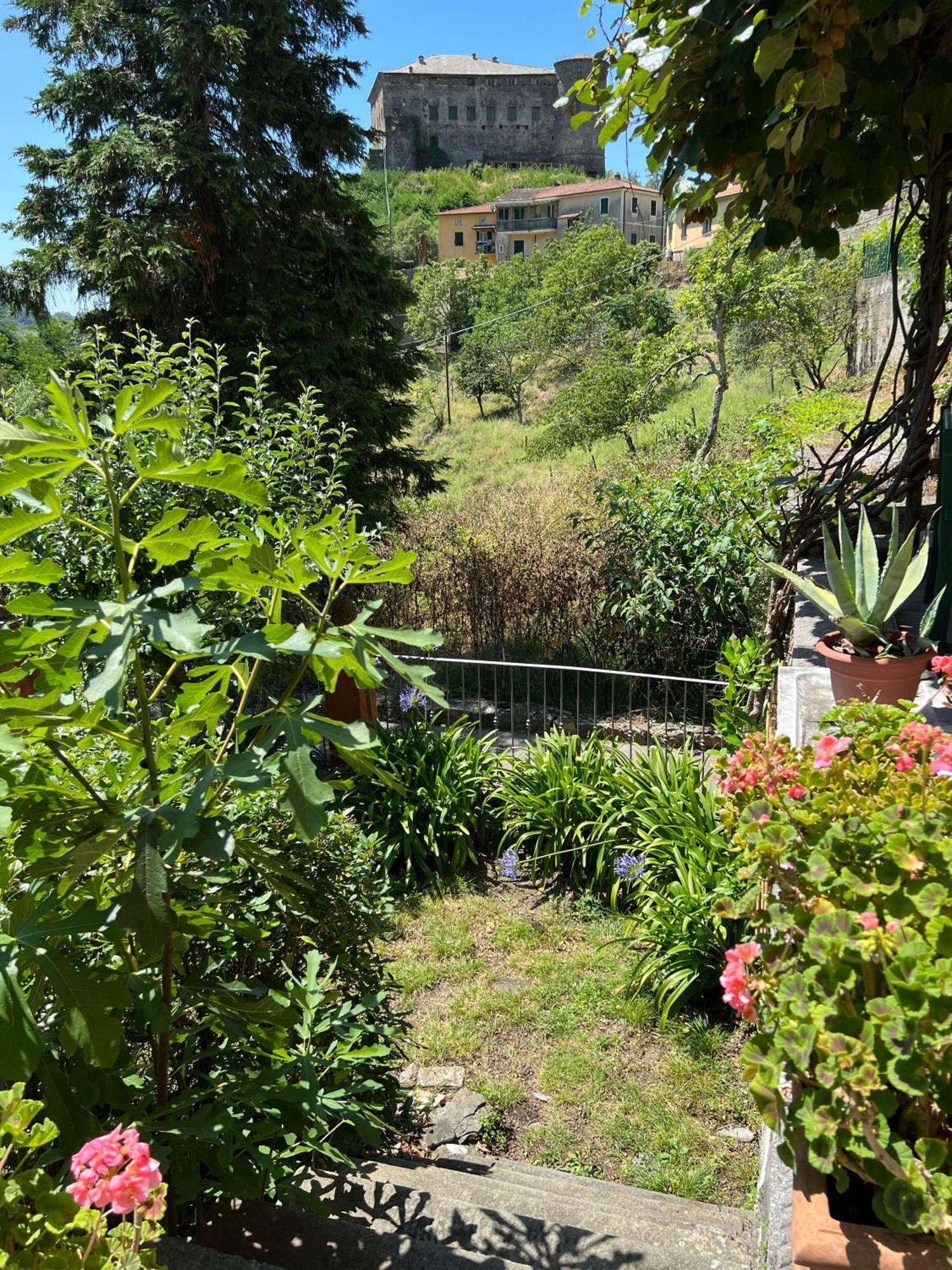 Casa Boru - A Beautiful Fully Restored Spacious House With Fantastic Views Calice al Cornoviglio ภายนอก รูปภาพ