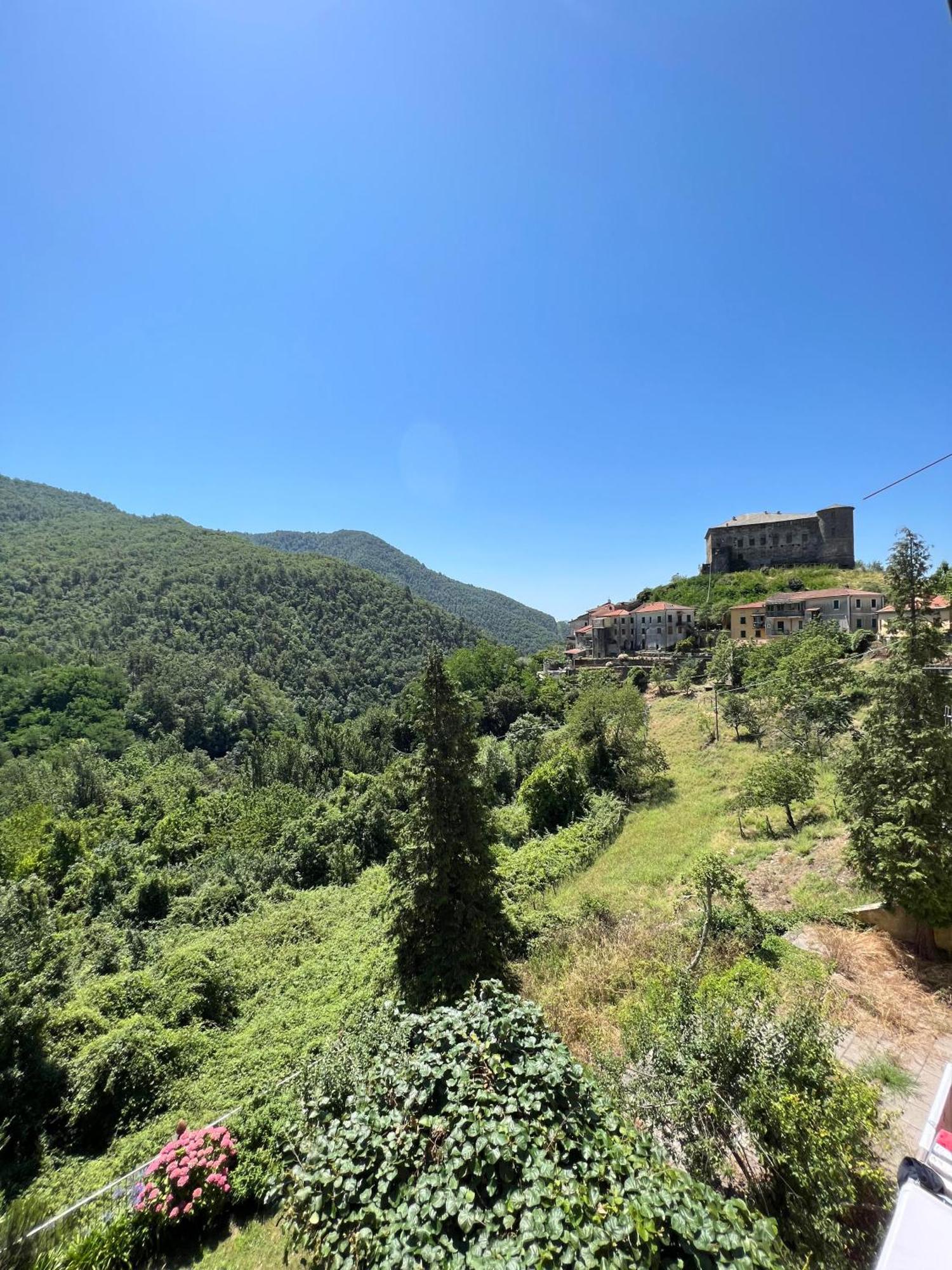 Casa Boru - A Beautiful Fully Restored Spacious House With Fantastic Views Calice al Cornoviglio ภายนอก รูปภาพ