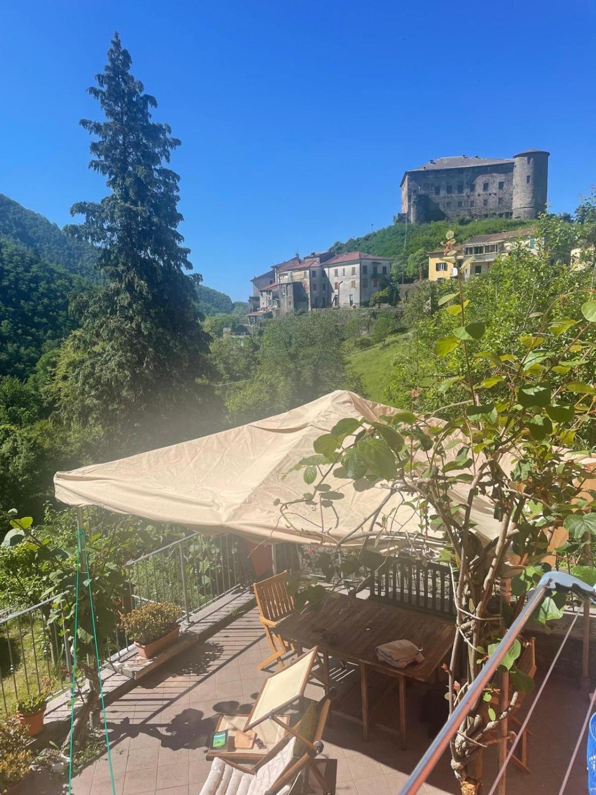 Casa Boru - A Beautiful Fully Restored Spacious House With Fantastic Views Calice al Cornoviglio ภายนอก รูปภาพ